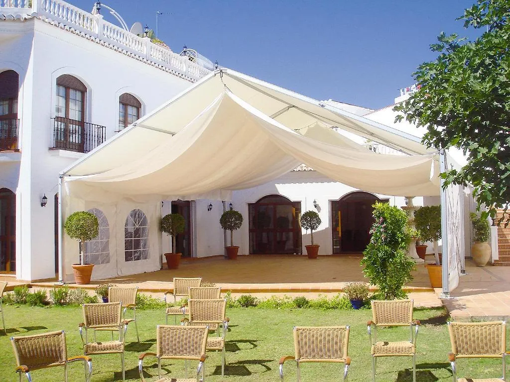 فندق Casa Jardin نيرخا 2*,  إسبانيا