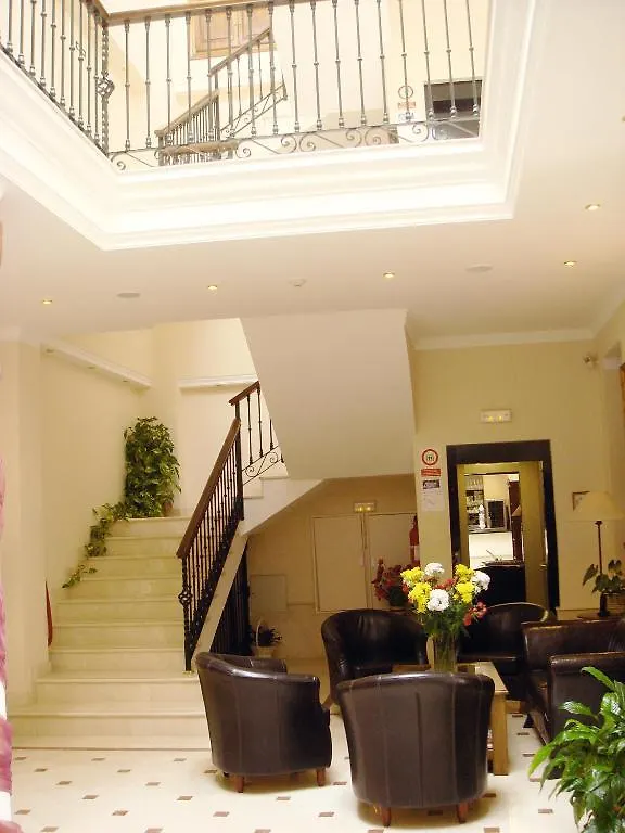 فندق Casa Jardin نيرخا 2*,